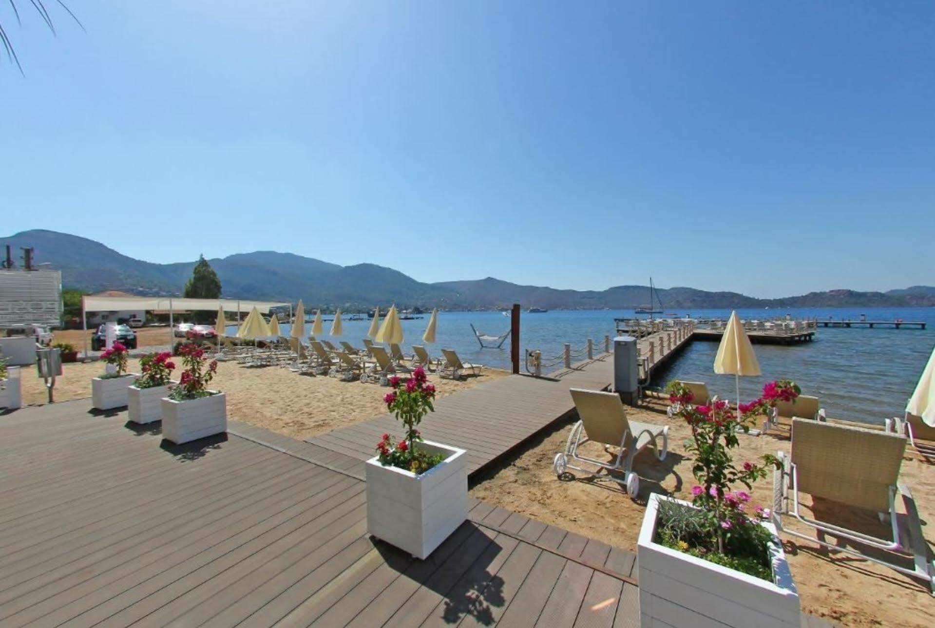 Poseidon Boutique Hotel And Yacht Club Selimiye Селемие Экстерьер фото